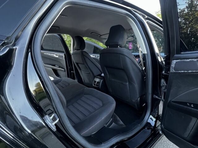 Черный Форд Фьюжн, объемом двигателя 1.5 л и пробегом 132 тыс. км за 10300 $, фото 10 на Automoto.ua