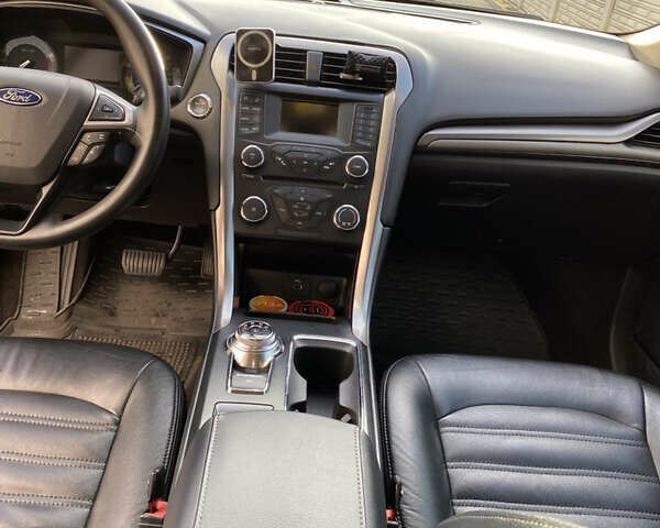 Чорний Форд Фьюжен, об'ємом двигуна 2.49 л та пробігом 129 тис. км за 14000 $, фото 9 на Automoto.ua