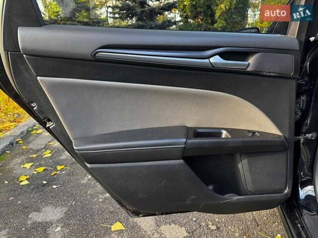 Чорний Форд Фьюжен, об'ємом двигуна 2.7 л та пробігом 178 тис. км за 13490 $, фото 26 на Automoto.ua