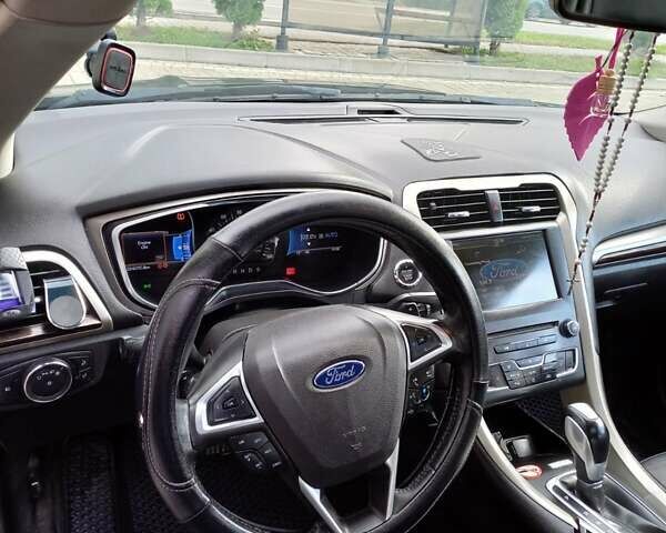 Форд Фьюжен 2016 у Львові на Automoto.ua Чорний Форд Фьюжен, об'ємом двигуна 2 л та пробігом 260 тис. км за 9500 $, фото 16 на Automoto.ua