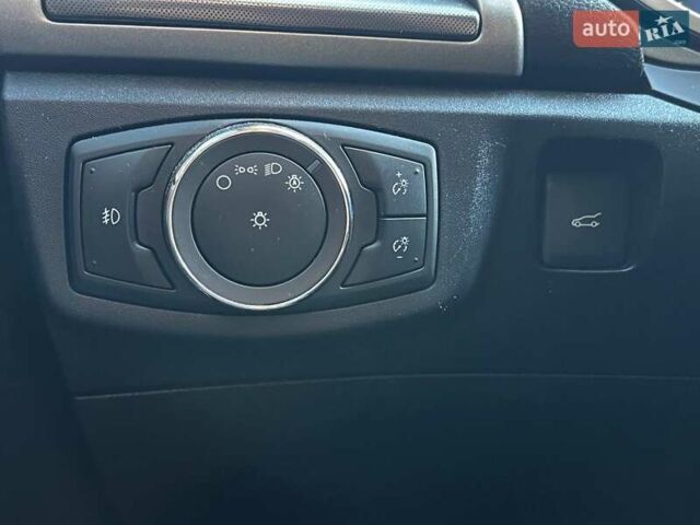 Форд Фьюжен 2016 у Києві на Automoto.ua Чорний Форд Фьюжен, об'ємом двигуна 2 л та пробігом 181 тис. км за 10990 $, фото 14 на Automoto.ua