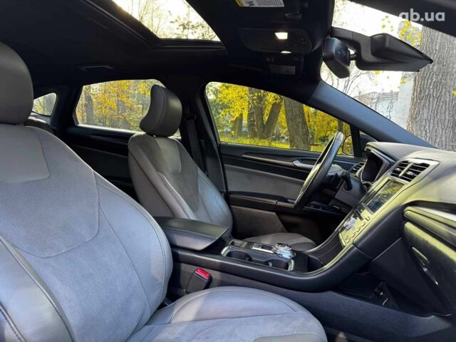 Черный Форд Фьюжн, объемом двигателя 2.7 л и пробегом 178 тыс. км за 13490 $, фото 33 на Automoto.ua