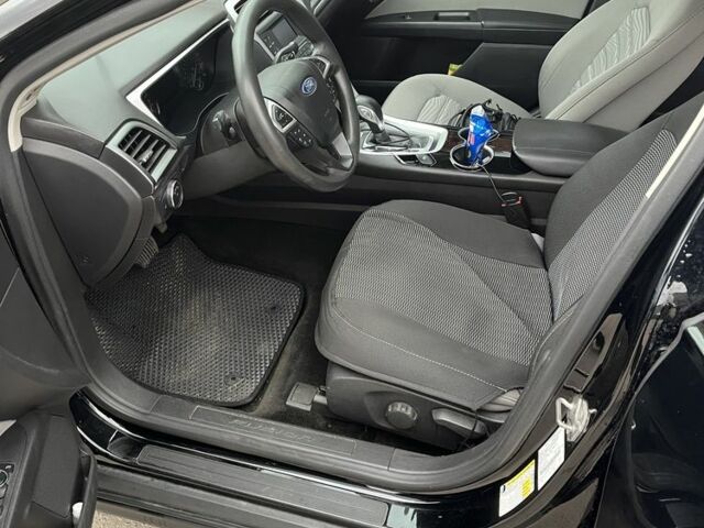 Черный Форд Фьюжн, объемом двигателя 2.5 л и пробегом 133 тыс. км за 11000 $, фото 6 на Automoto.ua