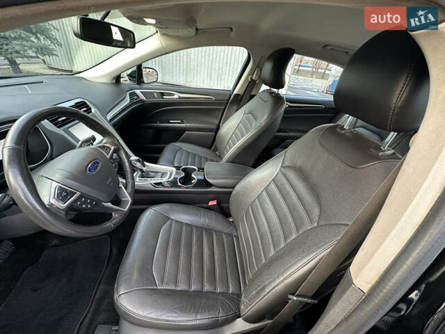 Чорний Форд Фьюжен, об'ємом двигуна 2 л та пробігом 120 тис. км за 10900 $, фото 6 на Automoto.ua