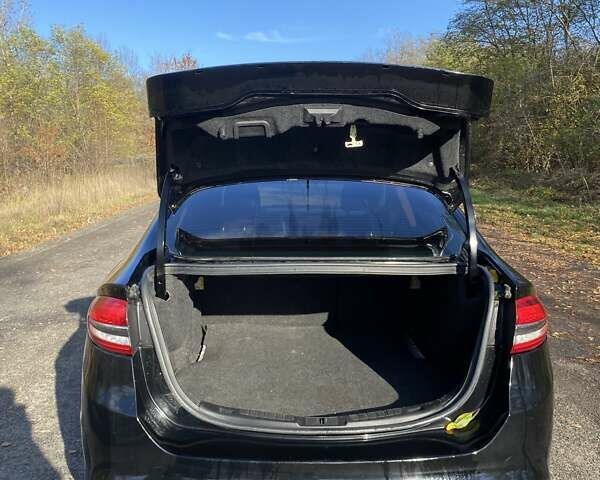 Форд Фьюжен 2016 у Звенигородка на Automoto.ua Чорний Форд Фьюжен, об'ємом двигуна 2.49 л та пробігом 170 тис. км за 10400 $, фото 3 на Automoto.ua