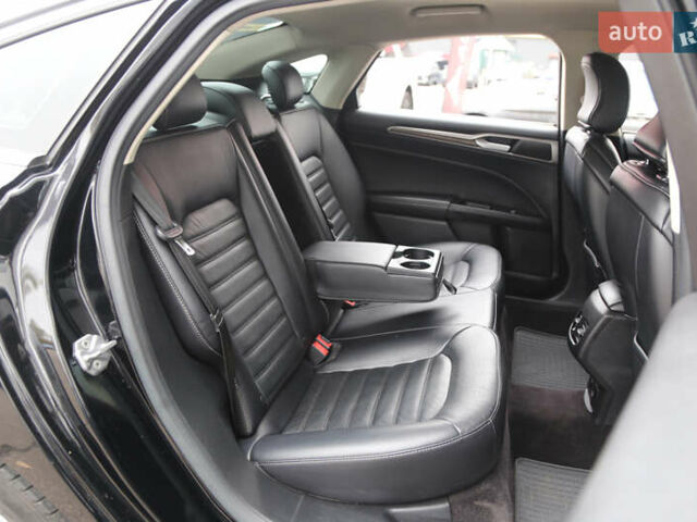 Чорний Форд Фьюжен, об'ємом двигуна 2 л та пробігом 192 тис. км за 12500 $, фото 7 на Automoto.ua