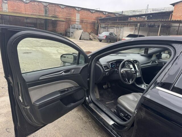 Черный Форд Фьюжн, объемом двигателя 2.7 л и пробегом 112 тыс. км за 12600 $, фото 5 на Automoto.ua