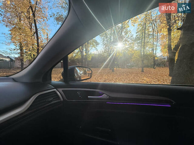 Черный Форд Фьюжн, объемом двигателя 2 л и пробегом 250 тыс. км за 9900 $, фото 19 на Automoto.ua