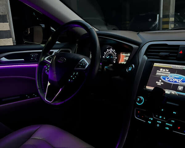 Чорний Форд Фьюжен, об'ємом двигуна 2 л та пробігом 82 тис. км за 12500 $, фото 5 на Automoto.ua