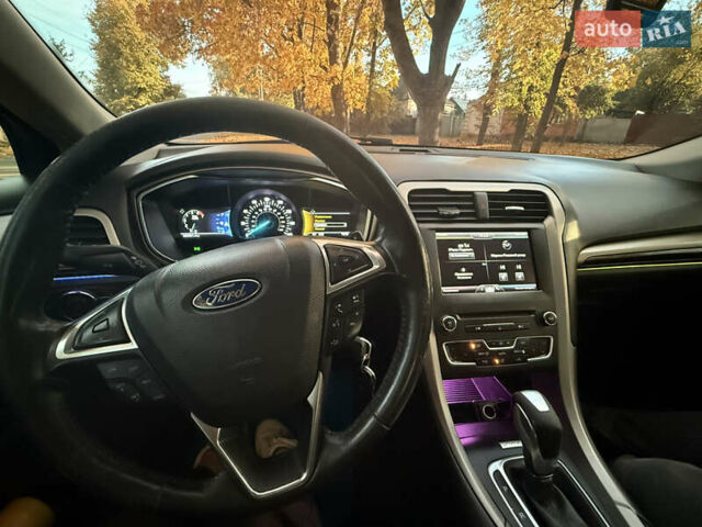 Форд Фьюжн 2016 в Сумах на Automoto.ua Черный Форд Фьюжн, объемом двигателя 2 л и пробегом 250 тыс. км за 11500 $, фото 18 на Automoto.ua