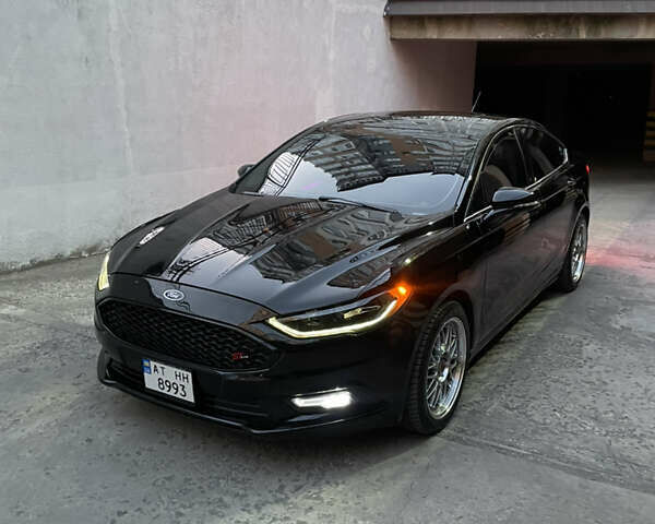 Чорний Форд Фьюжен, об'ємом двигуна 2 л та пробігом 82 тис. км за 12500 $, фото 1 на Automoto.ua