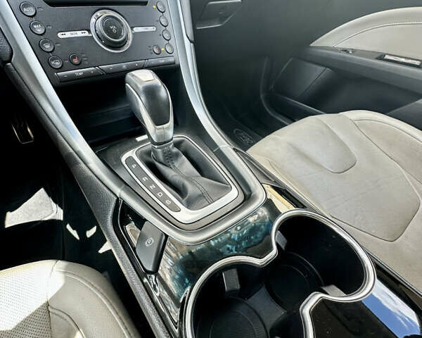 Чорний Форд Фьюжен, об'ємом двигуна 2 л та пробігом 168 тис. км за 11800 $, фото 21 на Automoto.ua