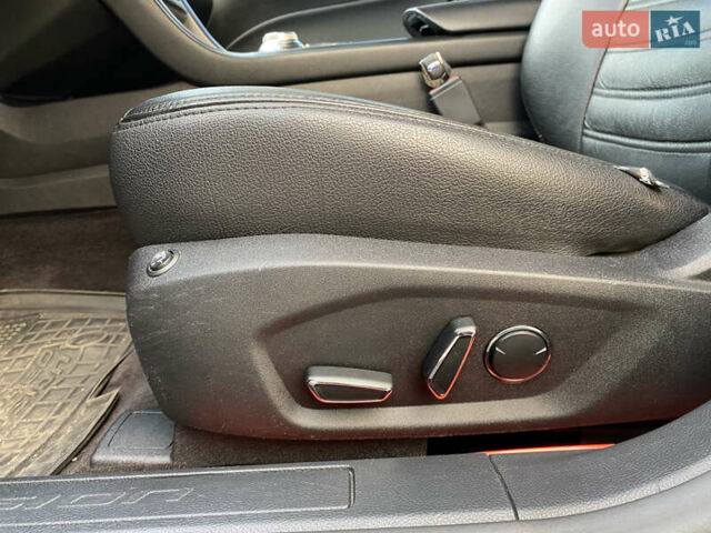Чорний Форд Фьюжен, об'ємом двигуна 2.49 л та пробігом 129 тис. км за 14000 $, фото 11 на Automoto.ua