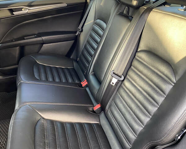 Чорний Форд Фьюжен, об'ємом двигуна 2.49 л та пробігом 129 тис. км за 14000 $, фото 10 на Automoto.ua