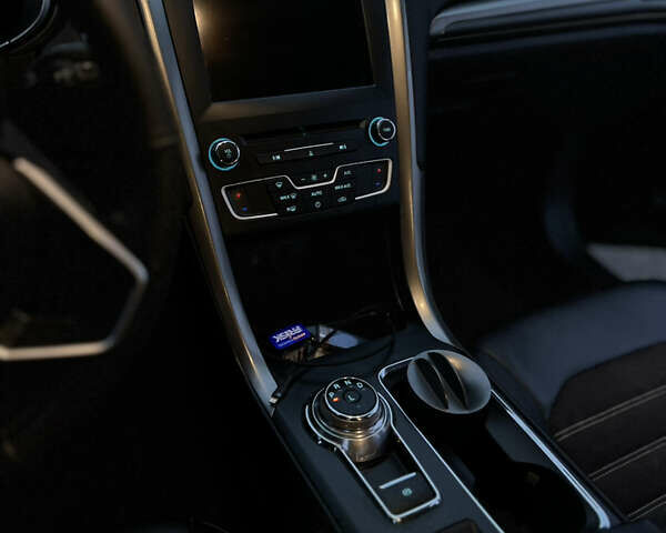 Черный Форд Фьюжн, объемом двигателя 2.49 л и пробегом 226 тыс. км за 10900 $, фото 17 на Automoto.ua