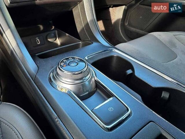 Чорний Форд Фьюжен, об'ємом двигуна 2.7 л та пробігом 178 тис. км за 13490 $, фото 22 на Automoto.ua