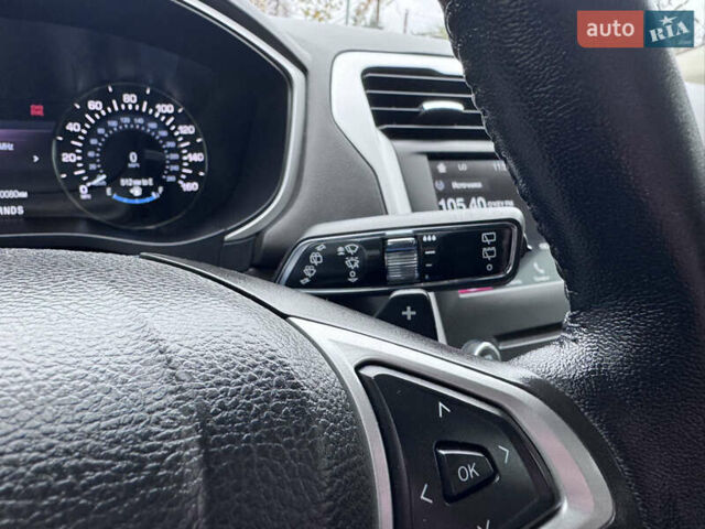 Черный Форд Фьюжн, объемом двигателя 2.49 л и пробегом 190 тыс. км за 10500 $, фото 19 на Automoto.ua