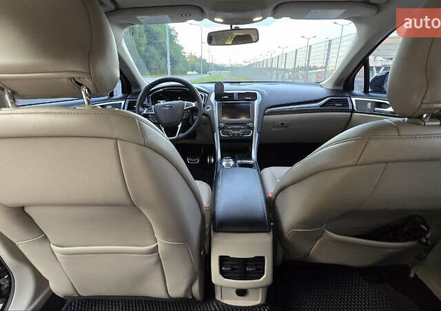 Черный Форд Фьюжн, объемом двигателя 2 л и пробегом 178 тыс. км за 14000 $, фото 16 на Automoto.ua