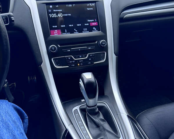 Черный Форд Фьюжн, объемом двигателя 2.49 л и пробегом 190 тыс. км за 10500 $, фото 21 на Automoto.ua