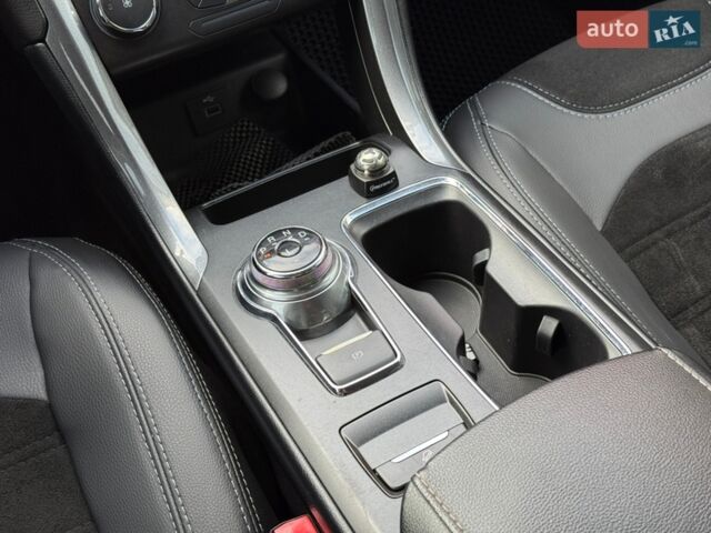 Чорний Форд Фьюжен, об'ємом двигуна 2.5 л та пробігом 202 тис. км за 11000 $, фото 26 на Automoto.ua