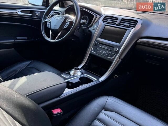 Чорний Форд Фьюжен, об'ємом двигуна 2 л та пробігом 165 тис. км за 12000 $, фото 4 на Automoto.ua