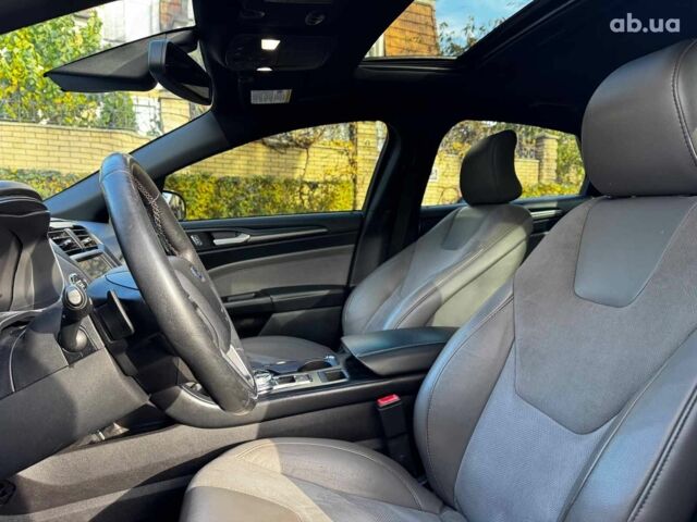 Черный Форд Фьюжн, объемом двигателя 2.7 л и пробегом 178 тыс. км за 13490 $, фото 25 на Automoto.ua