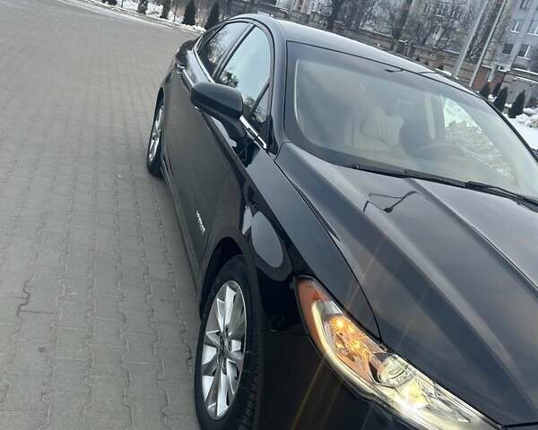 Черный Форд Фьюжн, объемом двигателя 2 л и пробегом 106 тыс. км за 13800 $, фото 1 на Automoto.ua