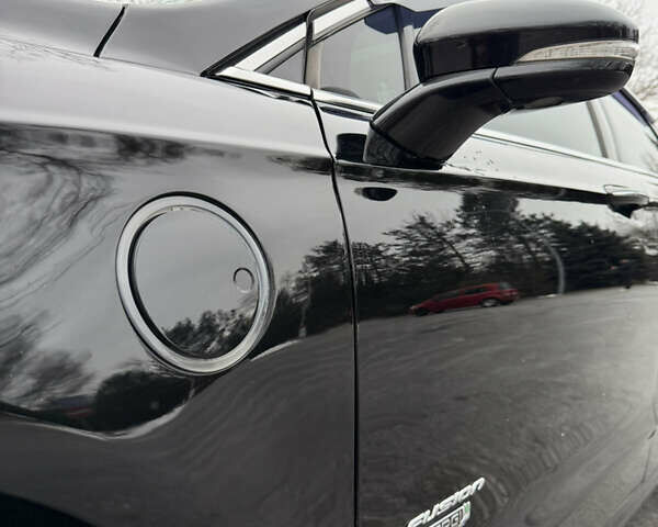 Чорний Форд Фьюжен, об'ємом двигуна 2 л та пробігом 92 тис. км за 18500 $, фото 12 на Automoto.ua