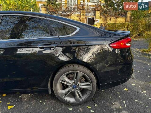 Чорний Форд Фьюжен, об'ємом двигуна 2.7 л та пробігом 178 тис. км за 13490 $, фото 9 на Automoto.ua