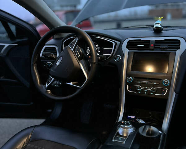 Черный Форд Фьюжн, объемом двигателя 2.49 л и пробегом 226 тыс. км за 10900 $, фото 18 на Automoto.ua