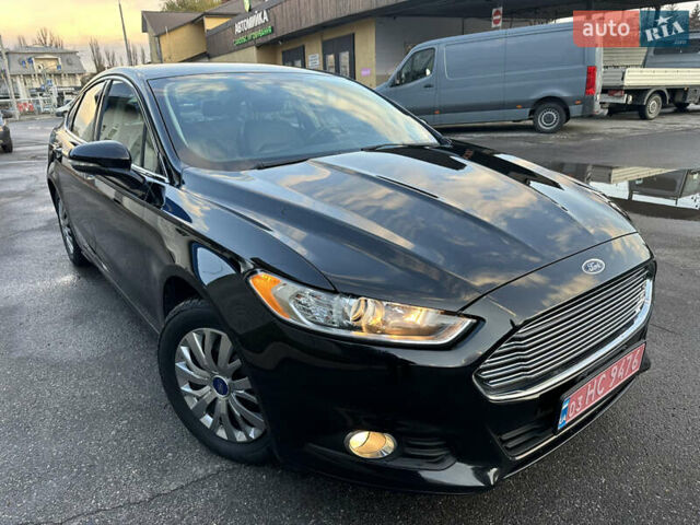 Чорний Форд Фьюжен, об'ємом двигуна 2 л та пробігом 120 тис. км за 10900 $, фото 1 на Automoto.ua