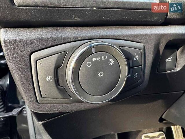 Чорний Форд Фьюжен, об'ємом двигуна 2.7 л та пробігом 178 тис. км за 13490 $, фото 14 на Automoto.ua