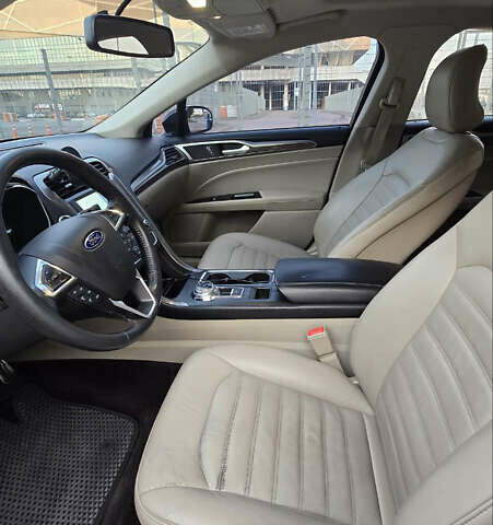 Черный Форд Фьюжн, объемом двигателя 2 л и пробегом 178 тыс. км за 14000 $, фото 10 на Automoto.ua