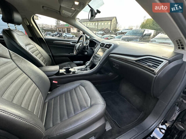 Чорний Форд Фьюжен, об'ємом двигуна 2 л та пробігом 120 тис. км за 10900 $, фото 10 на Automoto.ua