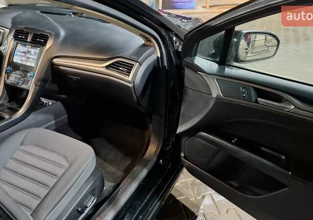 Черный Форд Фьюжн, объемом двигателя 2.5 л и пробегом 150 тыс. км за 12500 $, фото 8 на Automoto.ua