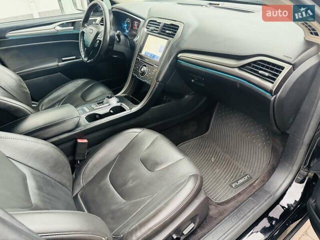Чорний Форд Фьюжен, об'ємом двигуна 2.5 л та пробігом 235 тис. км за 11300 $, фото 12 на Automoto.ua