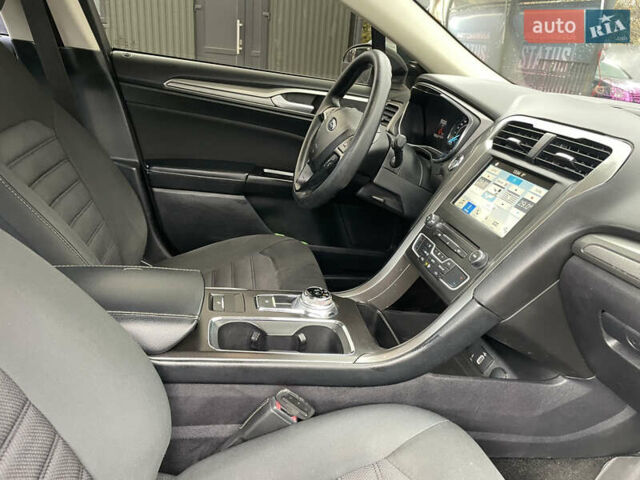 Форд Фьюжн 2017 в Остоге на Automoto.ua Черный Форд Фьюжн, объемом двигателя 2.49 л и пробегом 189 тыс. км за 10700 $, фото 15 на Automoto.ua