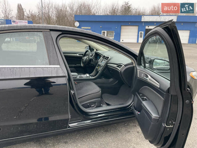 Чорний Форд Фьюжен, об'ємом двигуна 2.4 л та пробігом 180 тис. км за 12000 $, фото 6 на Automoto.ua