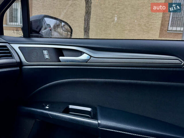 Черный Форд Фьюжн, объемом двигателя 1.5 л и пробегом 169 тыс. км за 10755 $, фото 2 на Automoto.ua