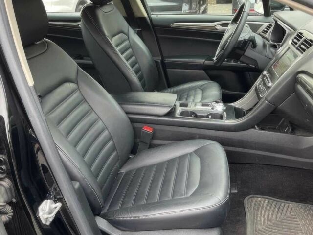 Форд Фьюжн 2017 в Ровно на Automoto.ua Черный Форд Фьюжн, объемом двигателя 2 л и пробегом 57 тыс. км за 7900 $, фото 8 на Automoto.ua