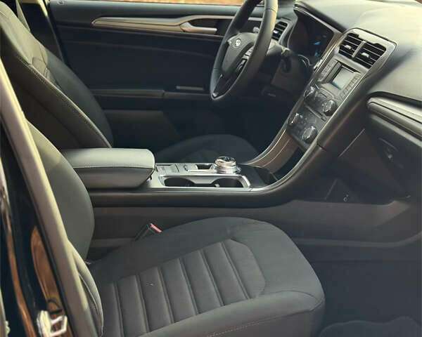 Черный Форд Фьюжн, объемом двигателя 2.5 л и пробегом 120 тыс. км за 11900 $, фото 14 на Automoto.ua