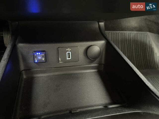 Форд Фьюжн 2017 в Остоге на Automoto.ua Черный Форд Фьюжн, объемом двигателя 2.49 л и пробегом 189 тыс. км за 10700 $, фото 19 на Automoto.ua