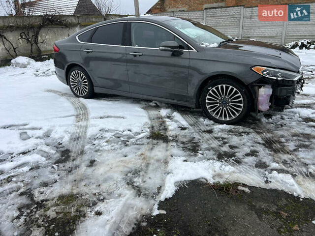 Чорний Форд Фьюжен, об'ємом двигуна 2 л та пробігом 225 тис. км за 8200 $, фото 1 на Automoto.ua