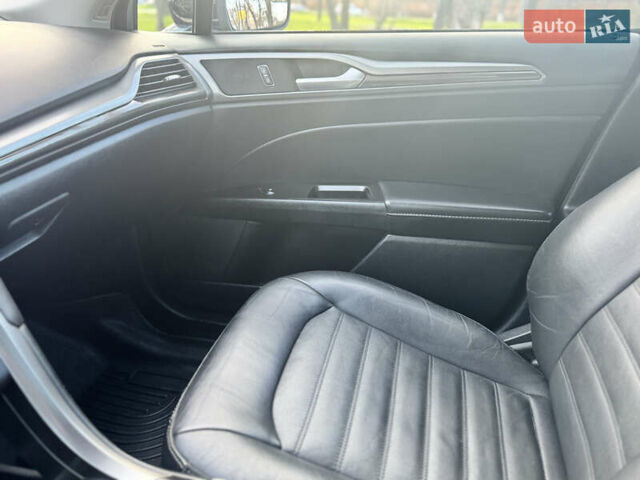 Черный Форд Фьюжн, объемом двигателя 2 л и пробегом 180 тыс. км за 12500 $, фото 11 на Automoto.ua