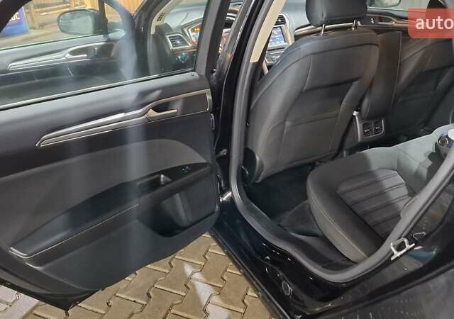 Черный Форд Фьюжн, объемом двигателя 2.5 л и пробегом 150 тыс. км за 12500 $, фото 6 на Automoto.ua