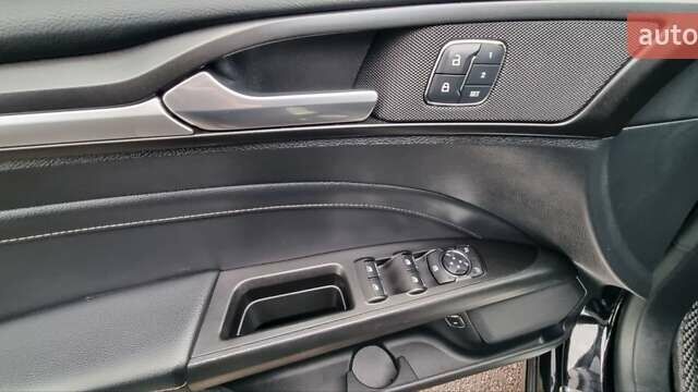 Форд Фьюжн 2017 в Виннице на Automoto.ua Черный Форд Фьюжн, объемом двигателя 2 л и пробегом 117 тыс. км за 15900 $, фото 23 на Automoto.ua