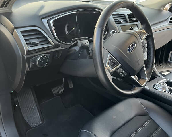 Черный Форд Фьюжн, объемом двигателя 2 л и пробегом 72 тыс. км за 16000 $, фото 8 на Automoto.ua