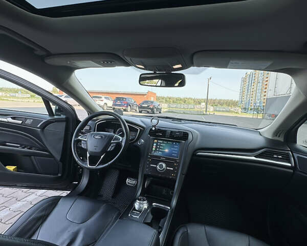 Форд Фьюжн 2017 в Киеве на Automoto.ua Черный Форд Фьюжн, объемом двигателя 2 л и пробегом 137 тыс. км за 12900 $, фото 7 на Automoto.ua