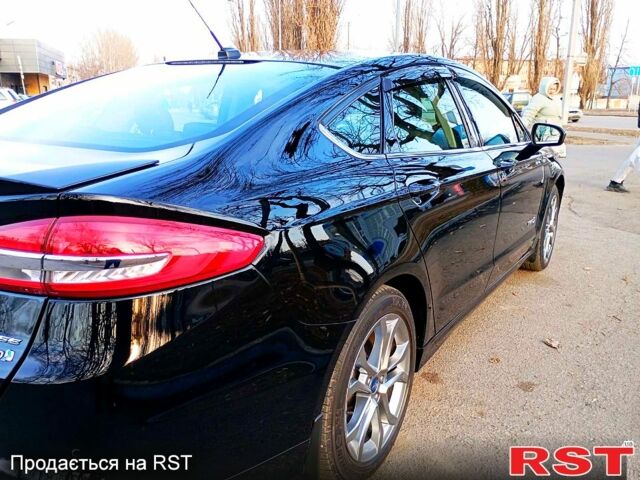 Чорний Форд Фьюжен, об'ємом двигуна 2 л та пробігом 110 тис. км за 16300 $, фото 4 на Automoto.ua