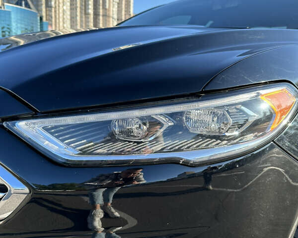 Черный Форд Фьюжн, объемом двигателя 2 л и пробегом 85 тыс. км за 16700 $, фото 10 на Automoto.ua